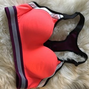 Victoria’s Secret Incredible Sports Bra
